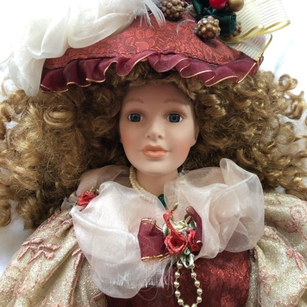 Cathay Collection Porcelain Doll 1/5000 Collection